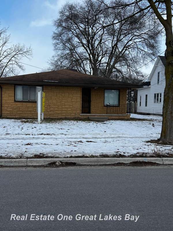2508 Mackinaw Street, Saginaw, MI 48602