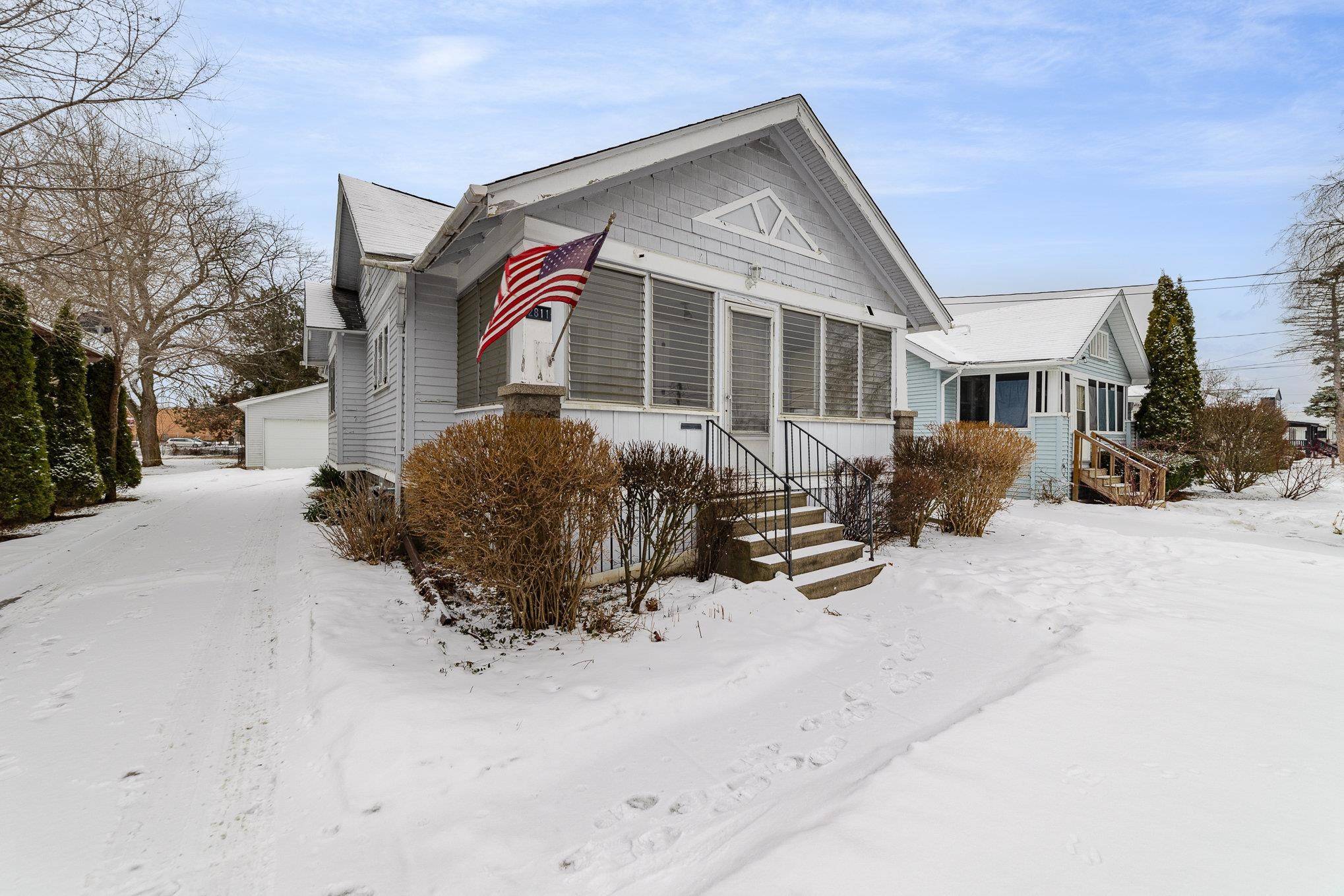 2811 Cooper, Saginaw, MI 48602