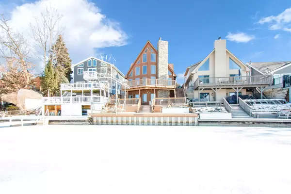 Fenton, MI 48430,14292 Westman Drive