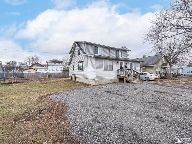 3330 Cloverdale, MI 48162