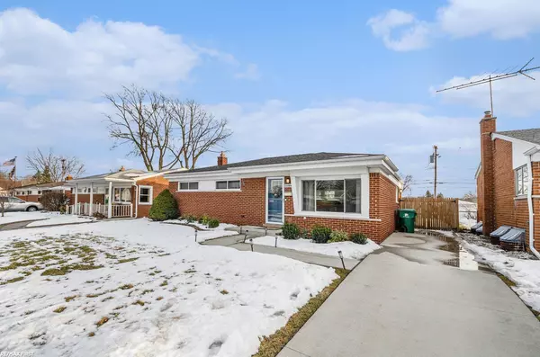 Eastpointe, MI 48021,16860 May Avenue