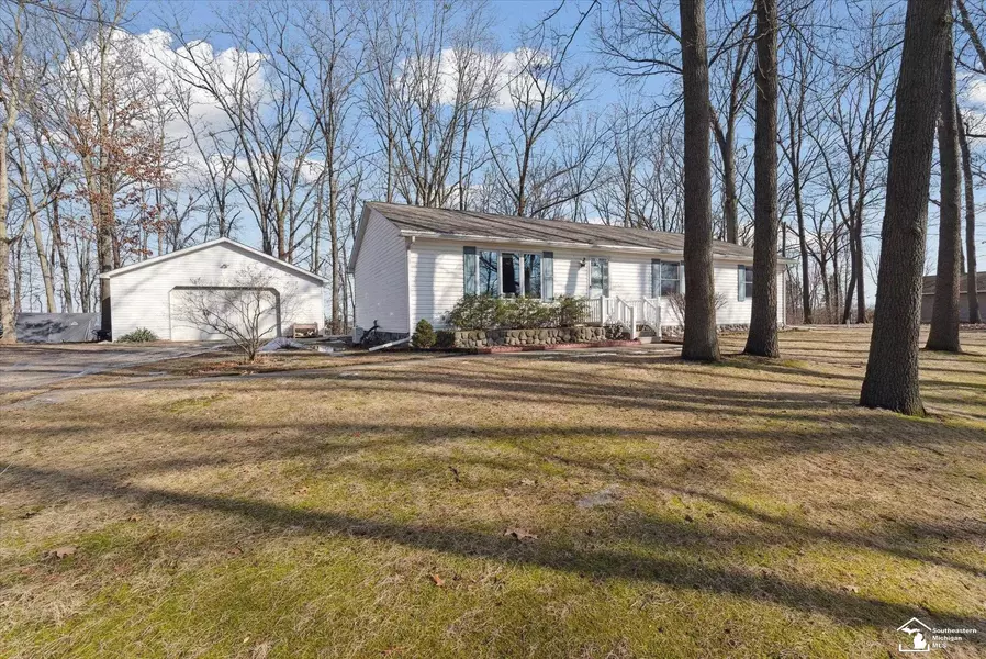 4135 Ogden Highway, Adrian, MI 49221
