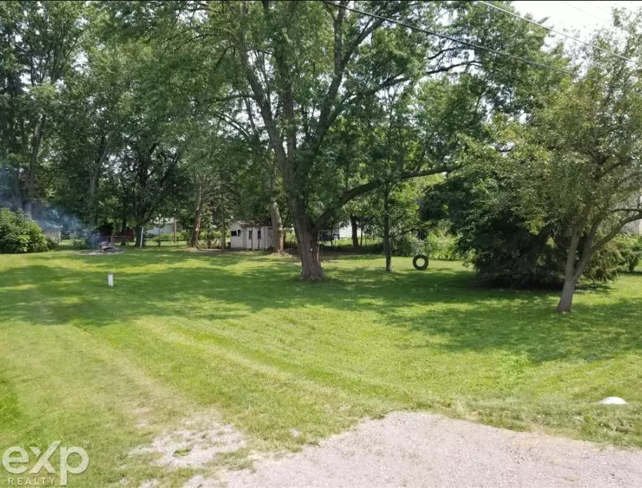 Lapeer, MI 48446,181 S elba Road