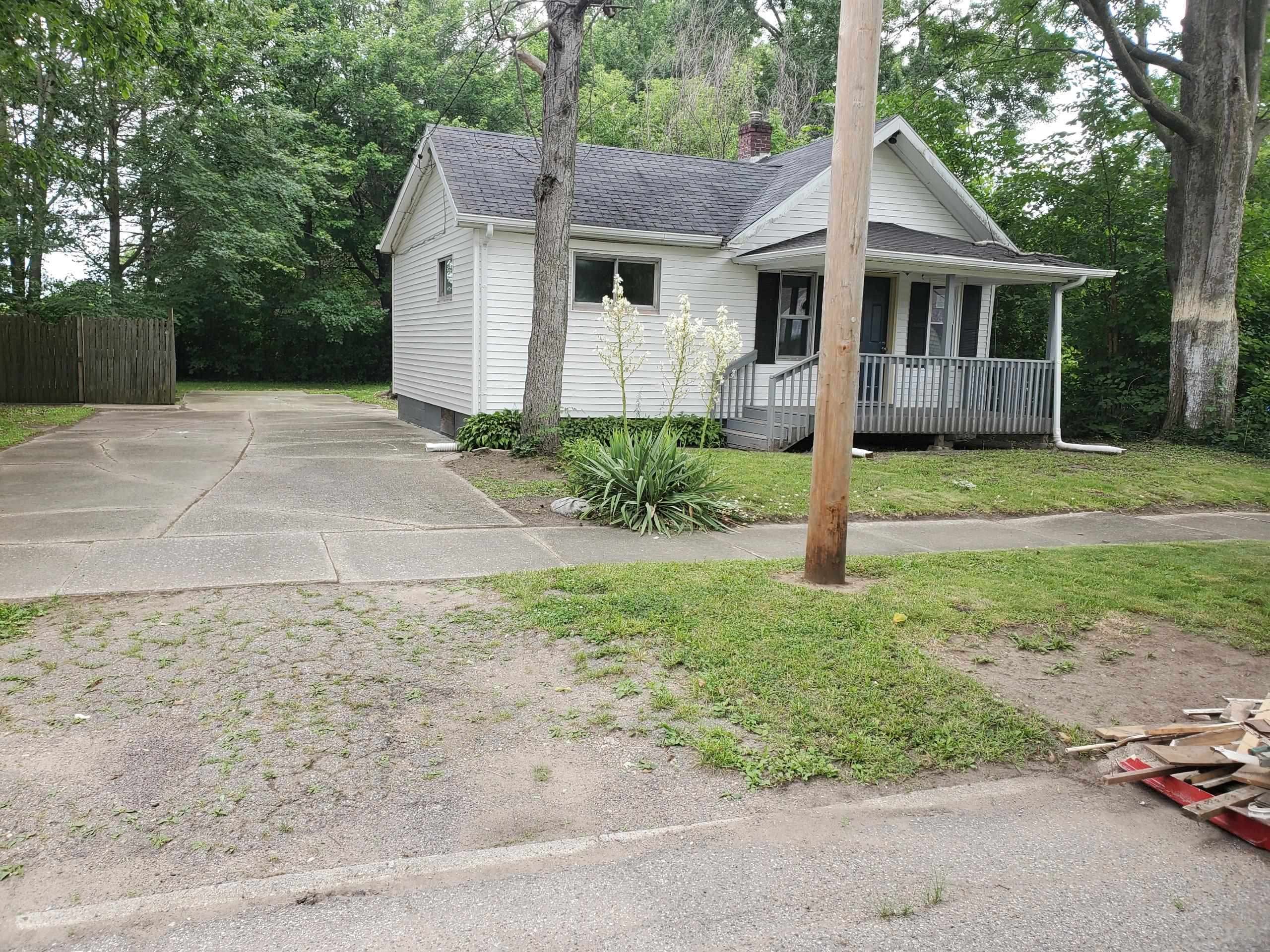 3116 camden Avenue, Flint, MI 48507