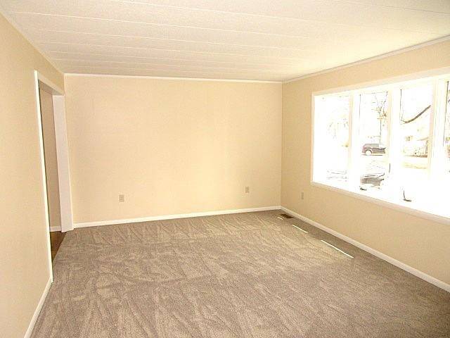 Fenton, MI 48430,708 Carnes Street