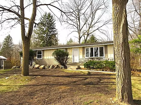 Fenton, MI 48430,708 Carnes Street