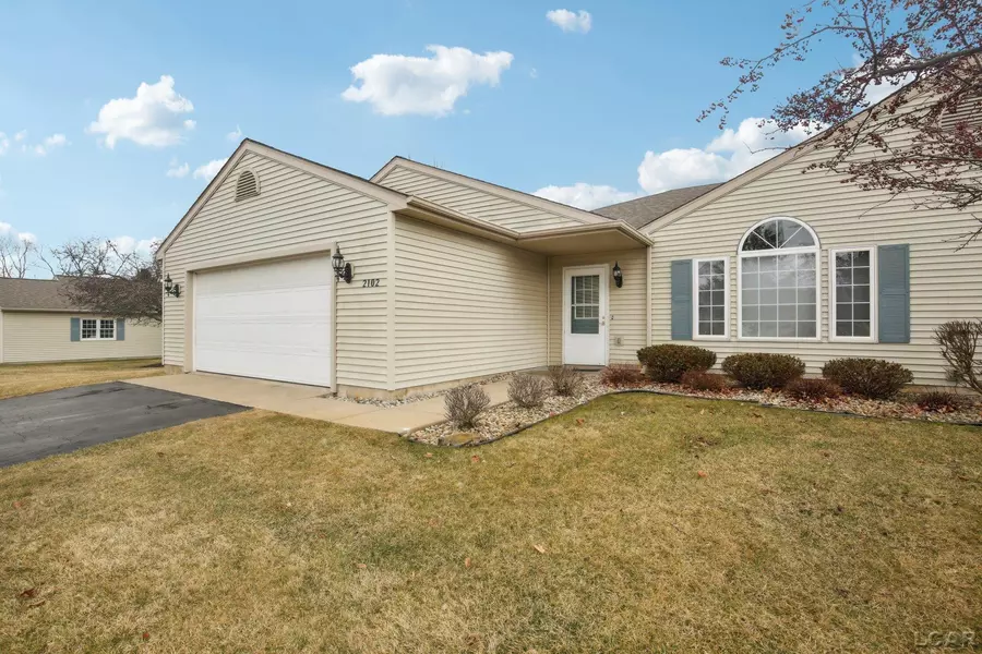 2102 Stillwater Drive, Tecumseh, MI 49286