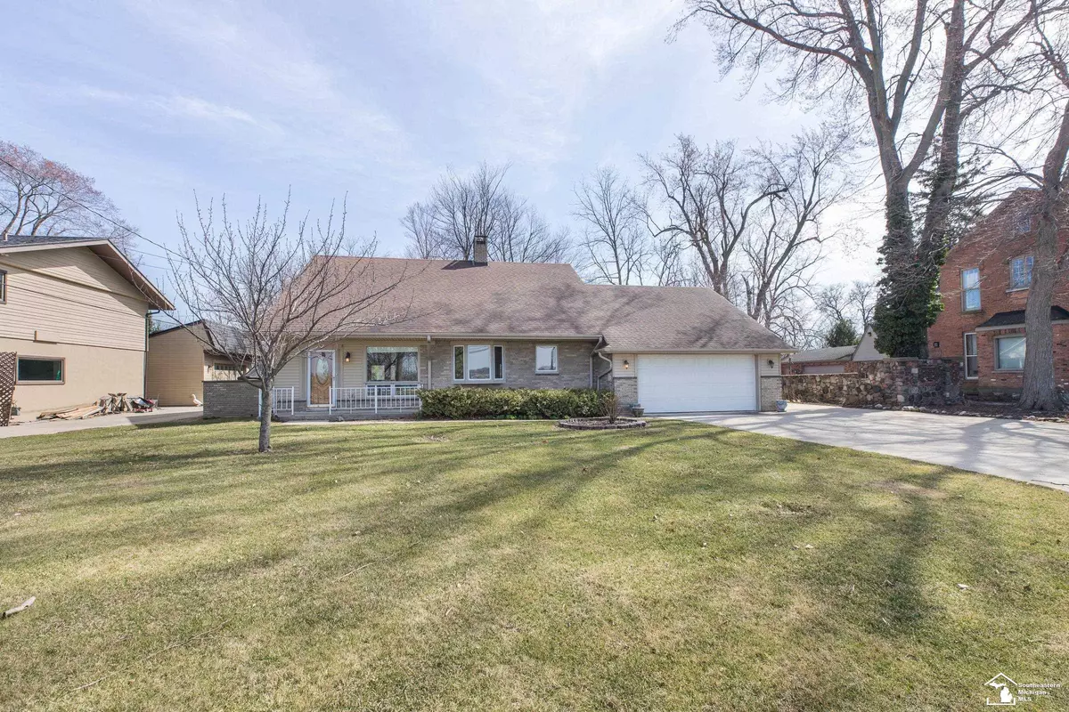 Grosse Ile, MI 48138,26621 W RIVER Road