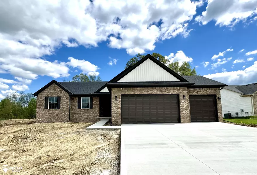 8347 Peninsula Circle, Grand Blanc, MI 48439