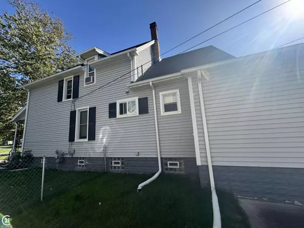 Marysville, MI 48040,626 Saint James Street