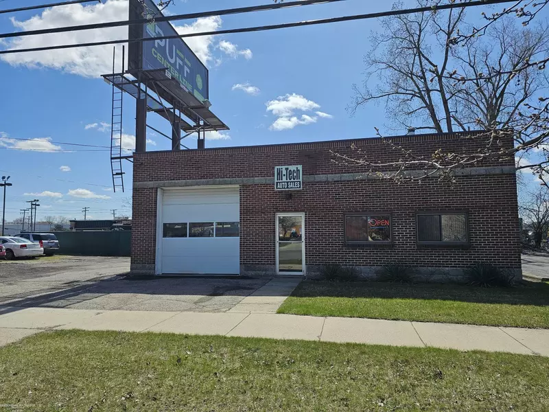 3930 10 Mile Road, Warren, MI 48091