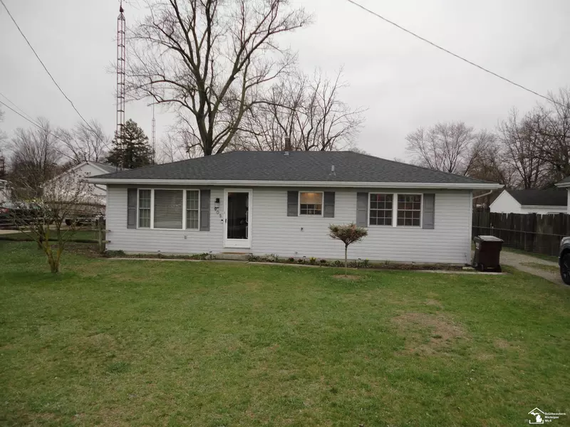 905 Dempster Street, Temperance, MI 48182