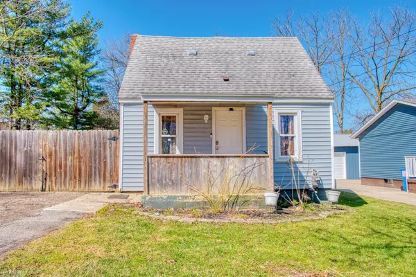 1236 S Pearce Street, Owosso, MI 48867