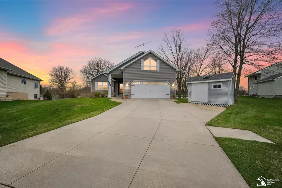 8085 Wadding Drive, Onsted, MI 49265