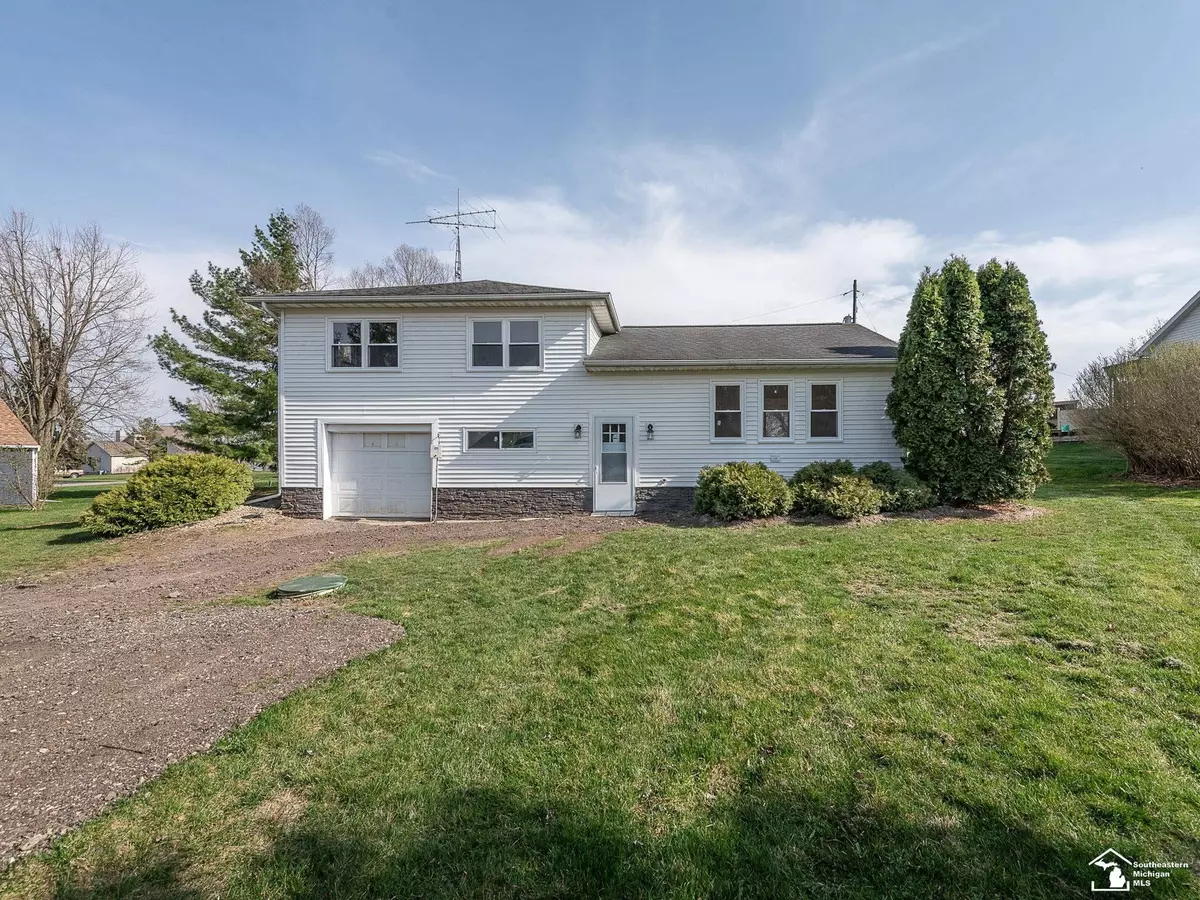 Onsted, MI 49265,7329 Norfolk Drive