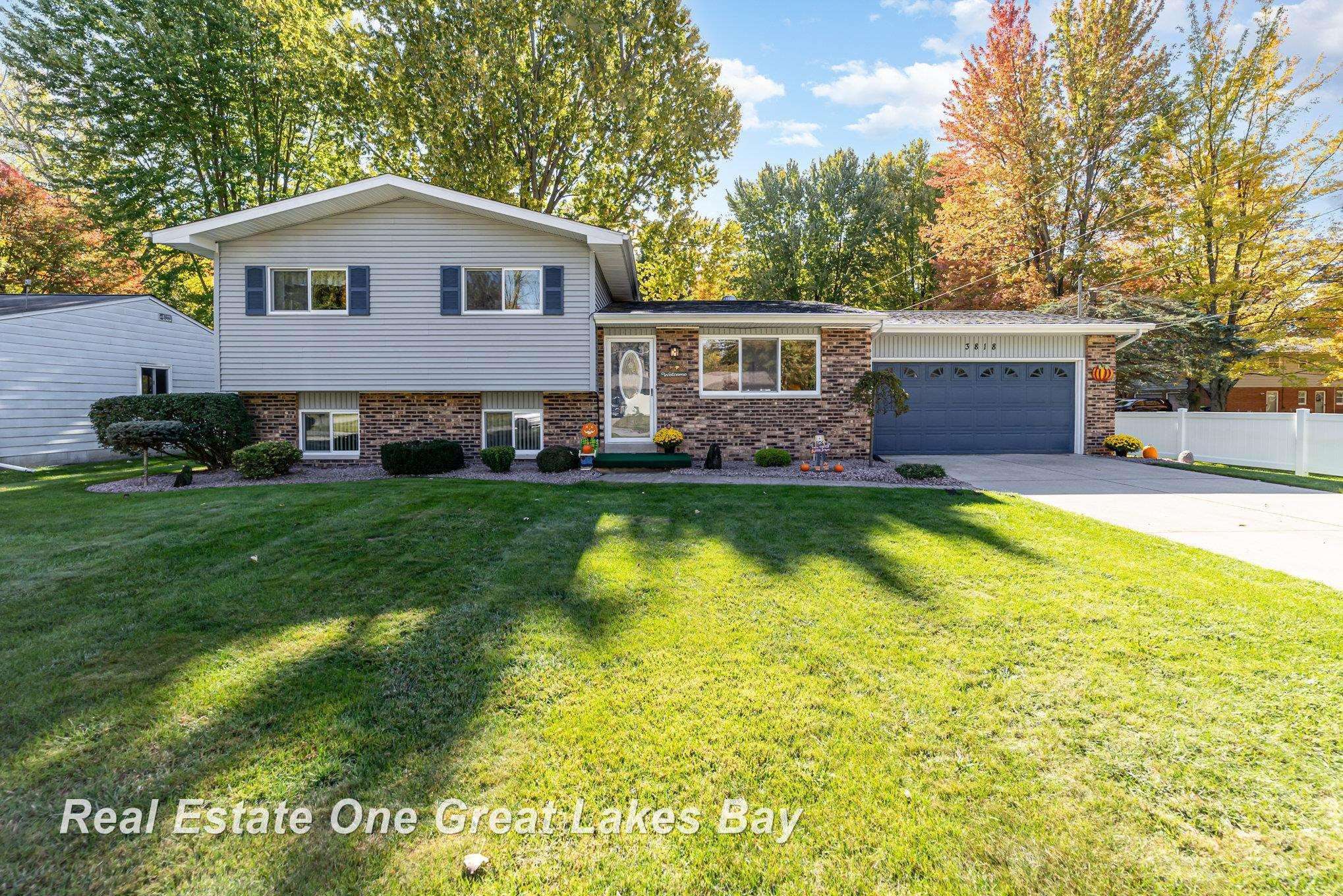 3818 Jim Drive, Bridgeport, MI 48722