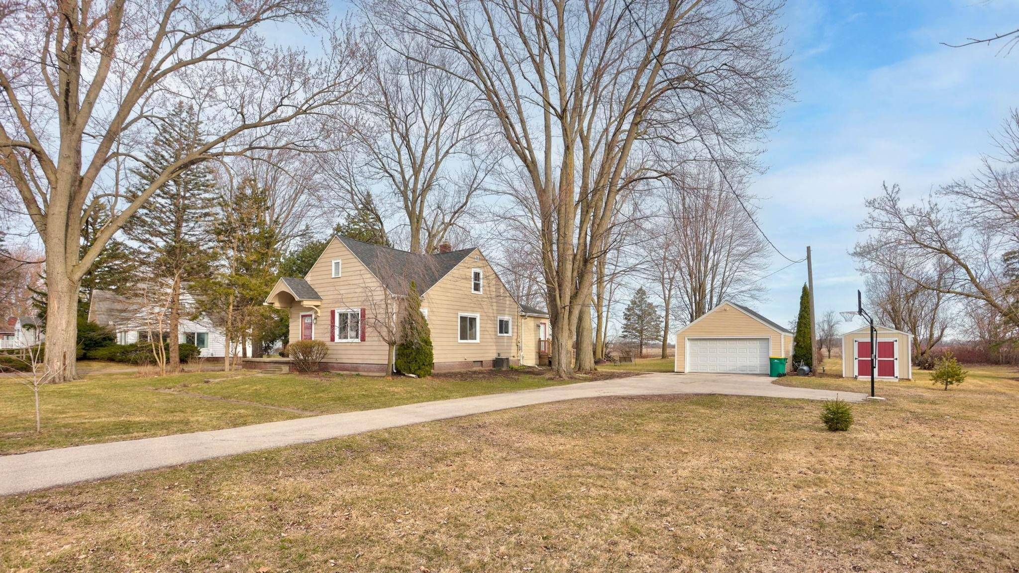 Bay City, MI 48706,1743 Midland Road