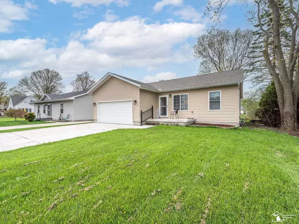 3271 Seminole Trail, Monroe, MI 48162