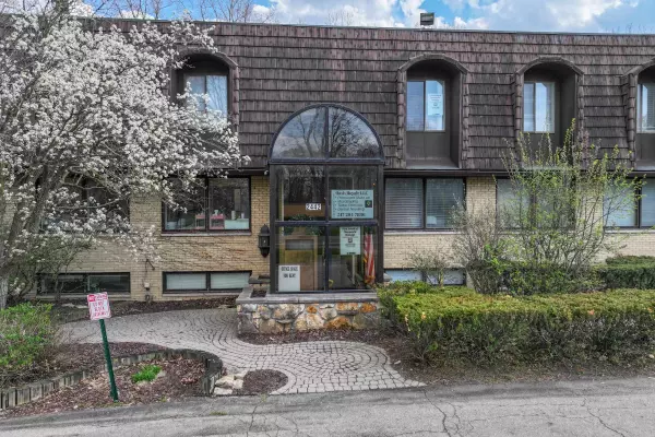 Flint, MI 48507,2442 E Maple #106 Avenue