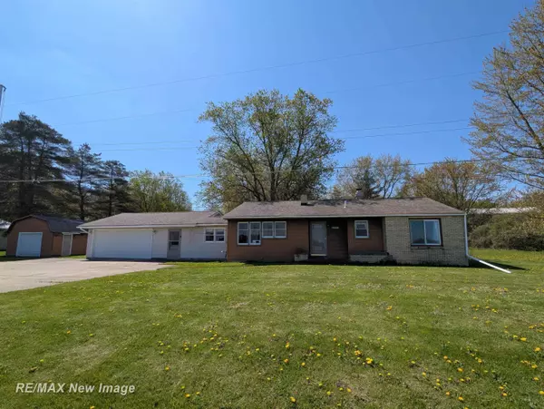 6394 Curtis Road, Bridgeport, MI 48722