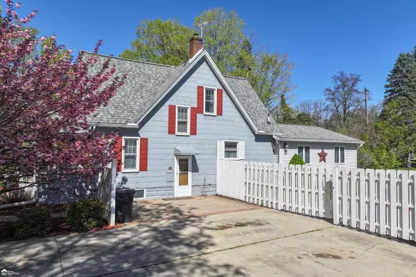 Imlay City, MI 48444,405 E 5th Street