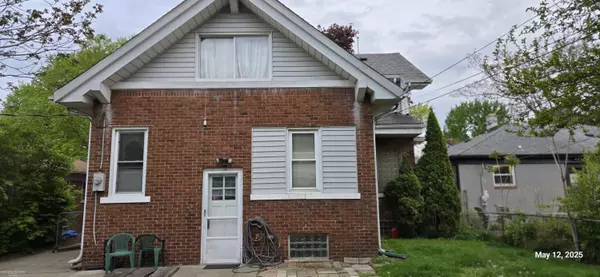 Eastpointe, MI 48021,15611 Charles R Avenue