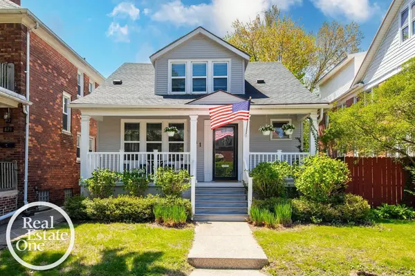 Grosse Pointe Park, MI 48230,881 Nottingham Road