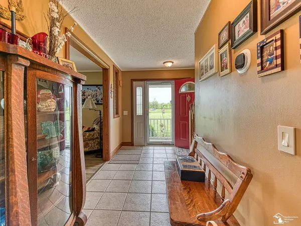 Carleton, MI 48117,12667 Exeter Road