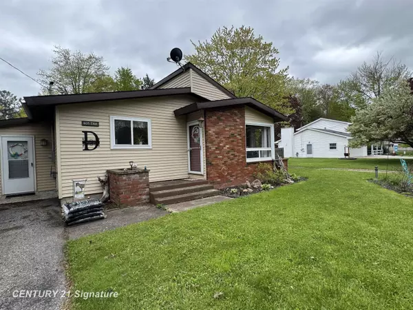 Houghton Lake, MI 48629,405 Erie Street