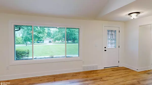 Lapeer, MI 48446,1022 Turrill Road