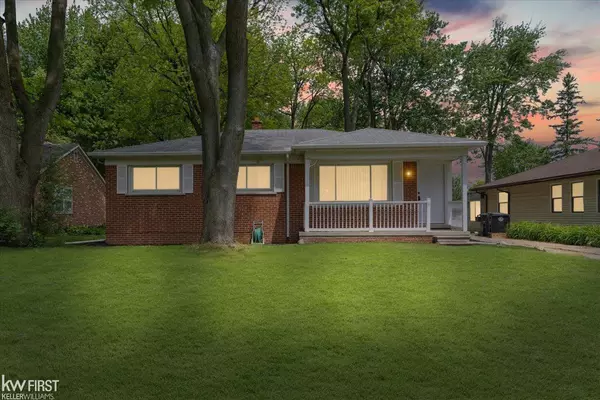 33858 Orangelawn Street, Livonia, MI 48150