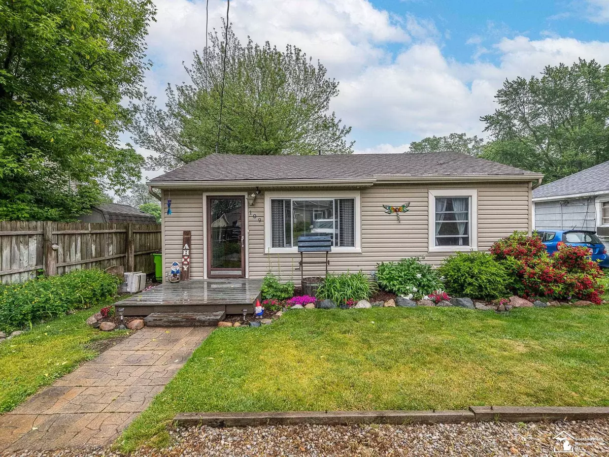 Novi, MI 48377,109 Maudlin Street