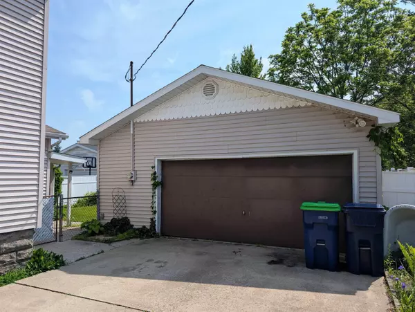 Bay City, MI 48706,208 State Street