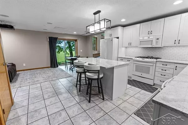 Sanford, MI 48657,3320 N Lakeside Drive