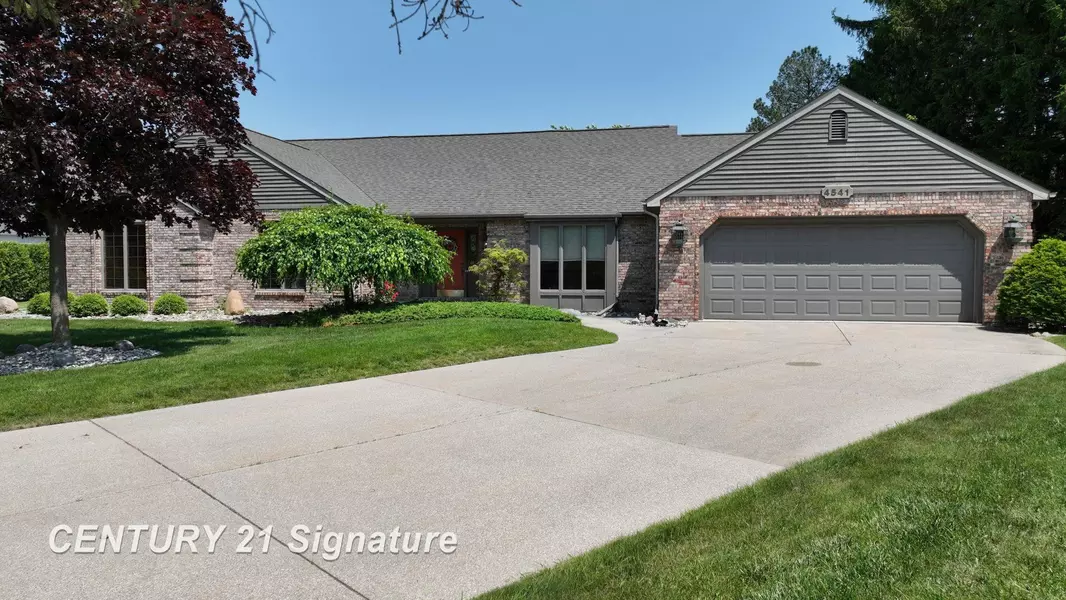 4541 Still Meadow Drive, Saginaw, MI 48603