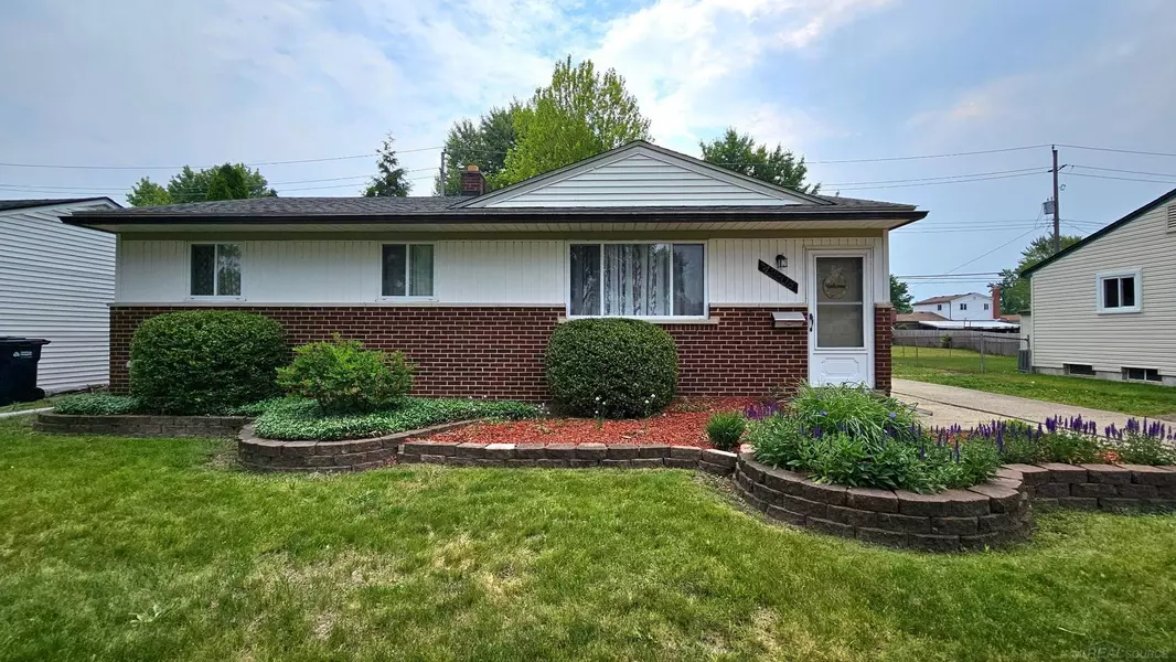 42208 Gainsley Drive, Sterling Heights, MI 48313