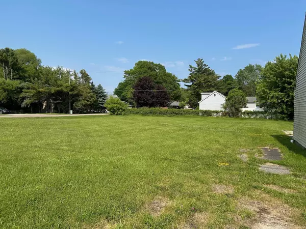 7345 Lakeshore Road, Lexington, MI 48450