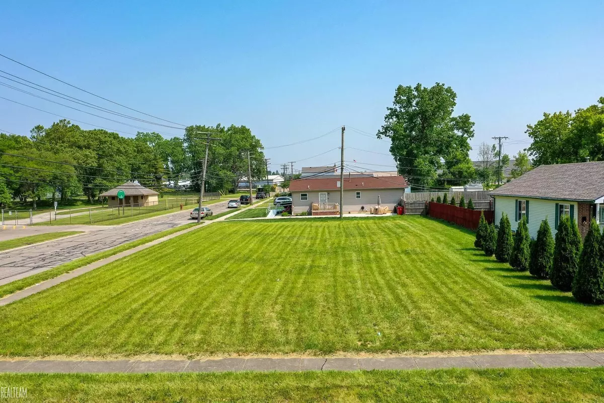 Roseville, MI 48066,10 Oakdale Street