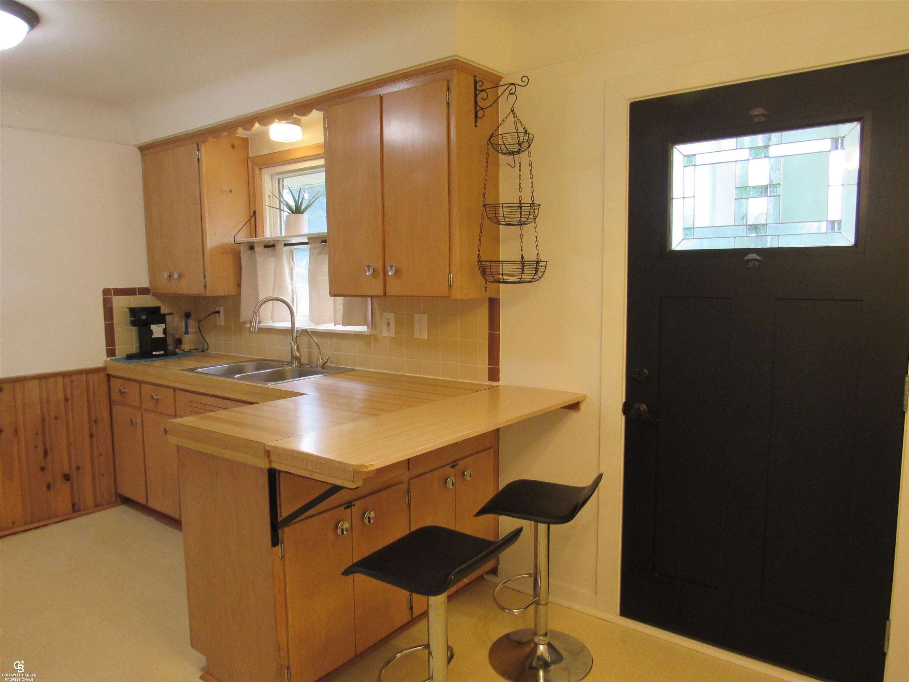 Warren, MI 48093,32900 Knapp Avenue