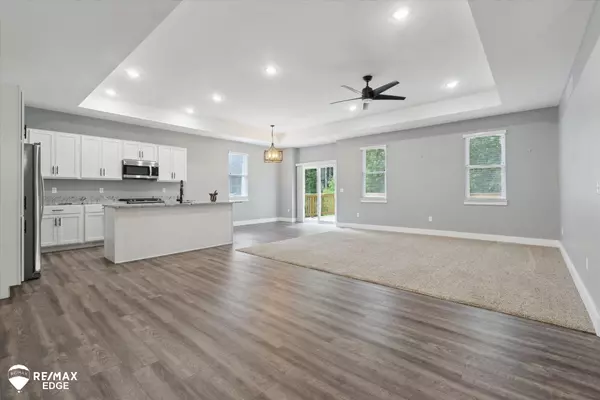 Fenton, MI 48430,3113 Harbor Pointe Circle