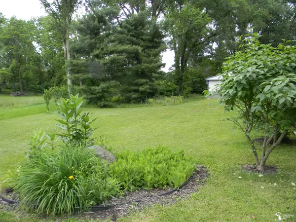 Temperance, MI 48182,6864 Hazeldell Drive