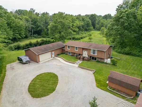 2697 W Olson Road,  Sanford,  MI 48657