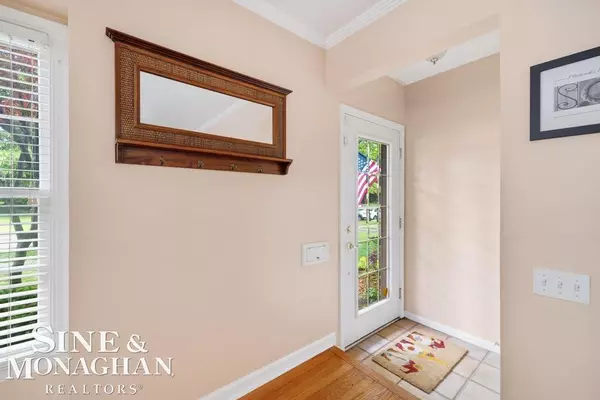 Grosse Pointe Woods, MI 48236,1387 Torrey Road