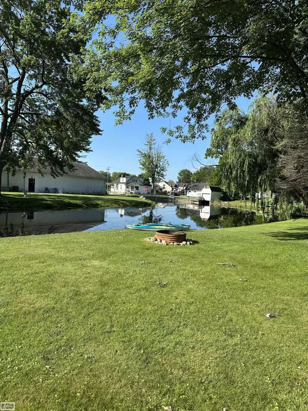 Algonac, MI 48001,2100 Michigan Street