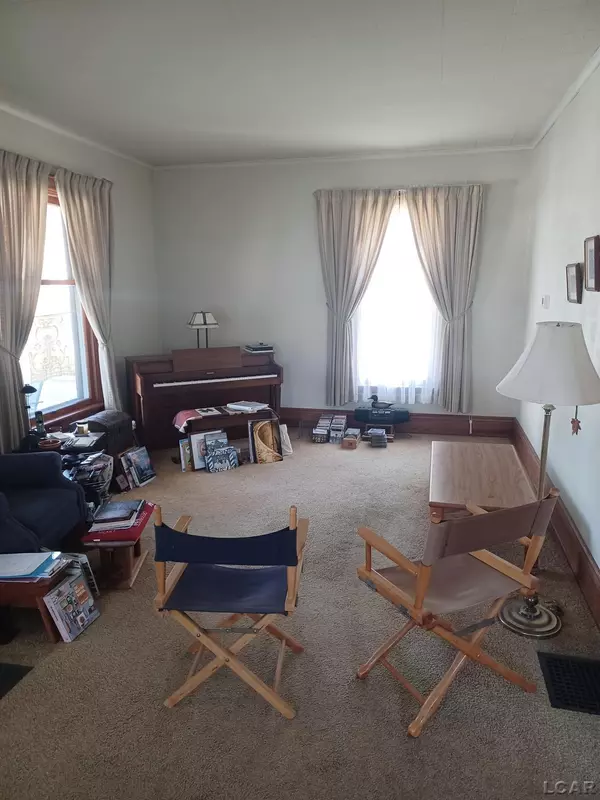 Adrian, MI 49221,526 Comstock Street
