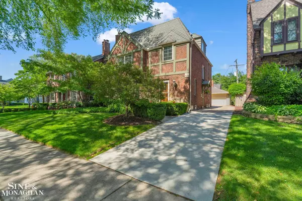 Grosse Pointe Farms, MI 48236,286 Mckinley Avenue