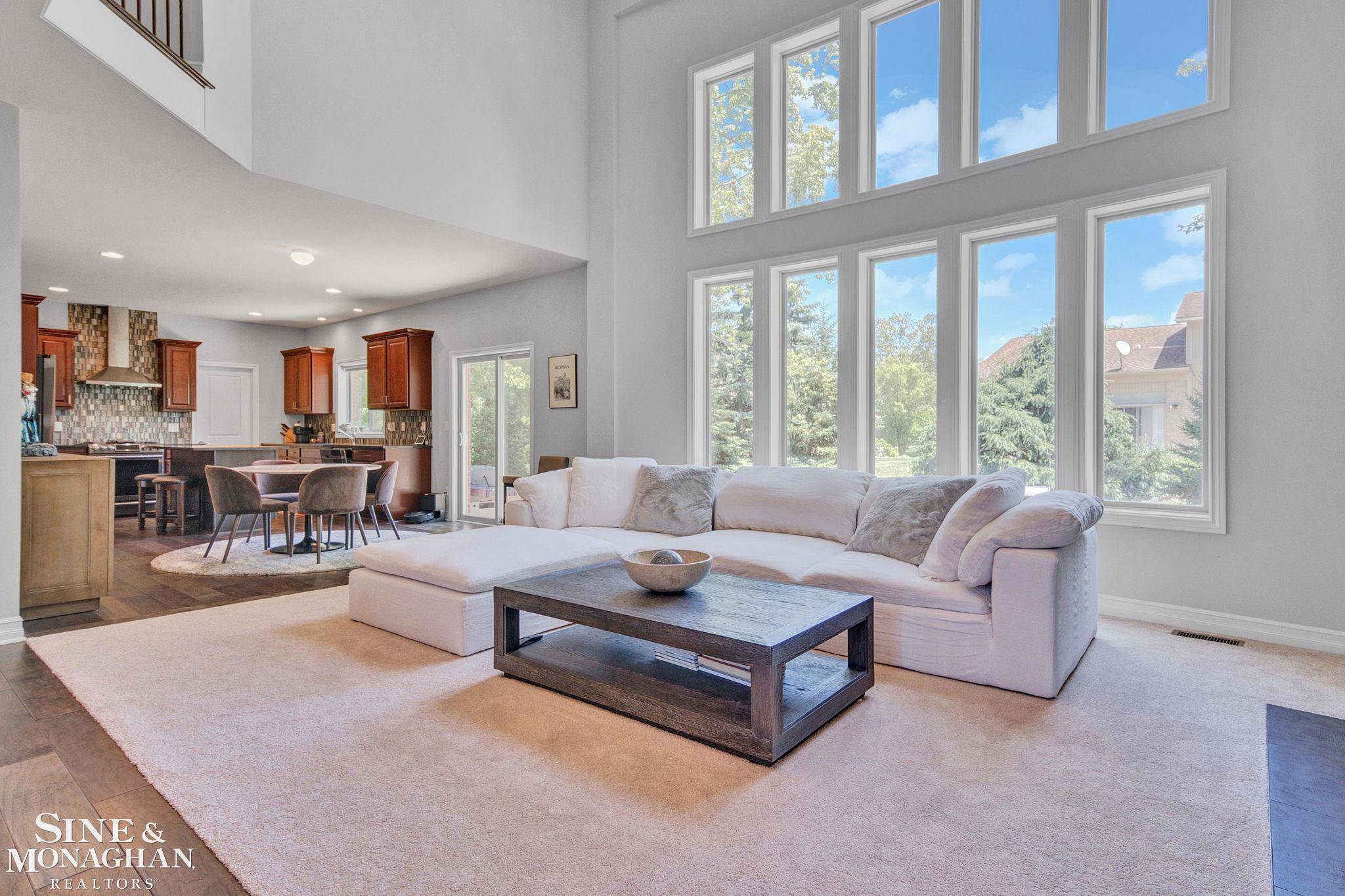 Troy, MI 48083,3890 Macaw Drive
