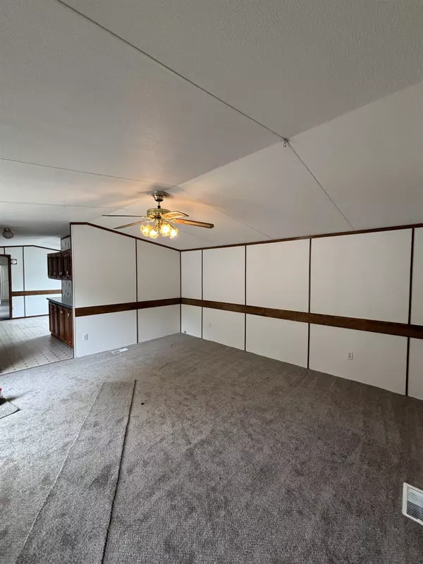 Croswell, MI 48422,5375 SHAWN Street