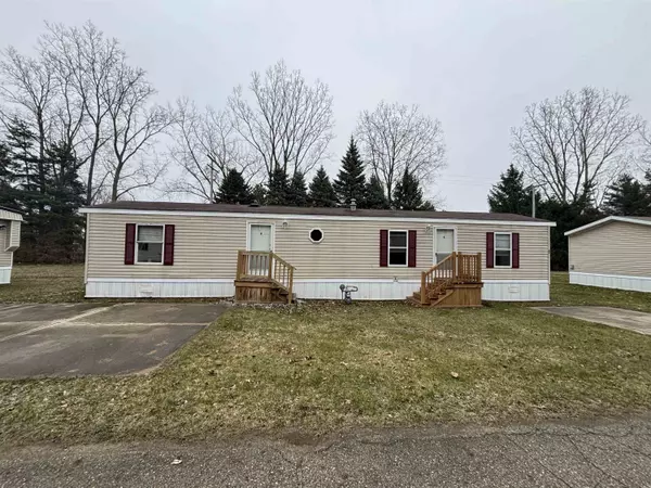 5393 CEDAR Street, Croswell, MI 48422