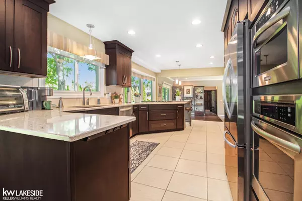 Washington, MI,60663 Greenbrook Court